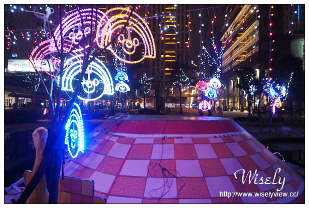 【遊記】新北市。板橋區：2014新北市歡樂耶誕城(11/15-2015/1/4)＠北歐風情&馬卡龍色彩主燈