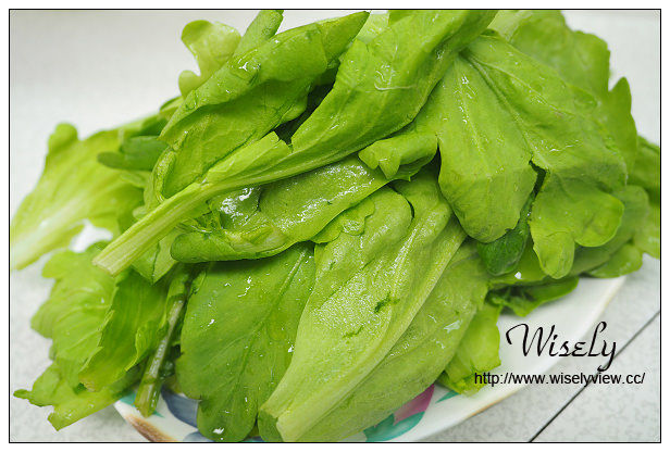 台北萬華。清香廣東汕頭沙茶火鍋︱西門町老字號美食，用餐環境也復古