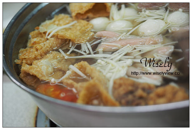 台北萬華。清香廣東汕頭沙茶火鍋︱西門町老字號美食，用餐環境也復古