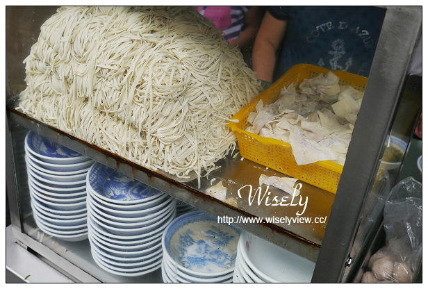 【食記】宜蘭縣。羅東鎮：無名阿伯乾麵＠位於羅東夜市廟口附近的老攤小吃