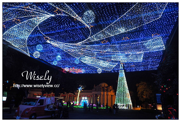 【遊記】台北市。中正區：2014公館聖誕季＠自來水博物館耶誕點燈＆星空燈光秀(12/6-12/31)