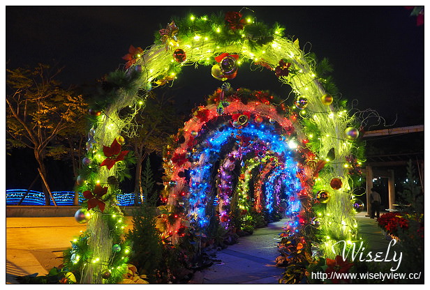 【遊記】台北市。中正區：2014公館聖誕季＠自來水博物館耶誕點燈＆星空燈光秀(12/6-12/31)