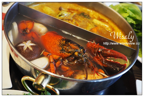 【食記】高雄市。苓雅區：食尚圓桌海鮮鍋物＠雙人海陸活龍蝦套餐，份量多夠超值！