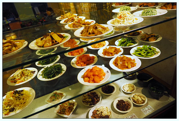 【食記】台北市。信義區：老熊味湯包館(市府店)＠上海菜館分店，捷運市政府站美食
