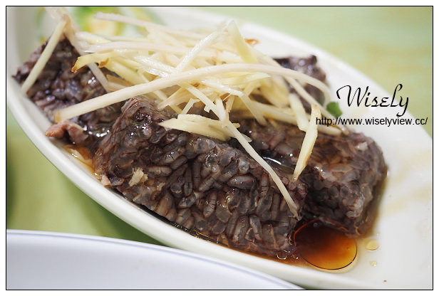 【食記】嘉義市。嘉義雞肉飯：阿明火雞肉飯/咖哩飯＠鄉民推薦美食，在地計程車運將介紹