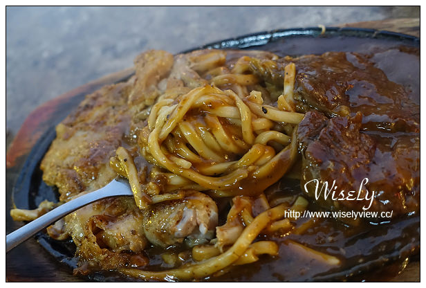 【食記】台北市。北投區：牛王子牛排專賣店＠平價雙拼路邊攤小吃，北投市場美食