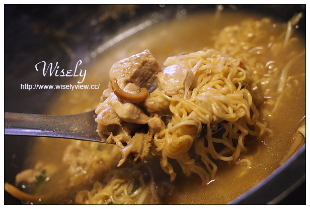 【食記】台北市。中正區：石頭公石頭火鍋：平價單點美式裝潢風格，馬辣副牌火鍋店