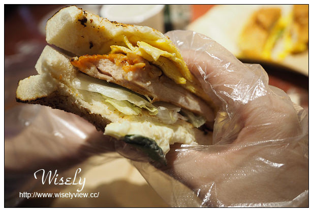 【食記】台北市。中正區：高三孝碳烤吐司&高大鮮奶茶@南門市場後，捷運中正紀念堂站美食