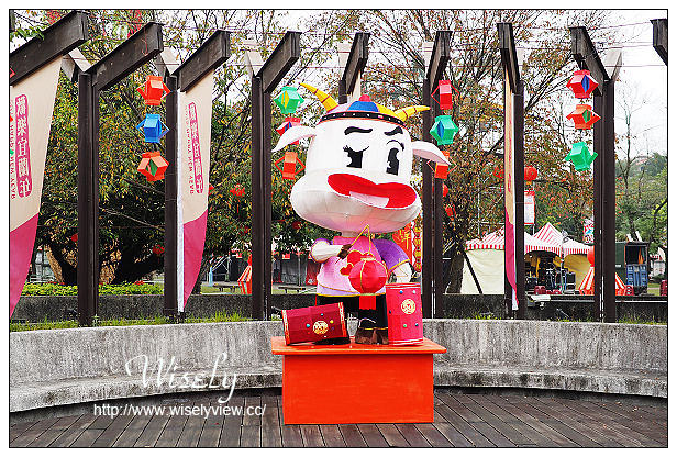 【遊記】宜蘭市。在地人老街美食景點一日遊：昭應宮(安太歲)、中山公園(歡樂宜蘭年)、大貓扁食店(餛飩排骨麵)、宜蘭伴手禮(三源臘味行、老增壽蜜餞)、東門夜市、幾米公園