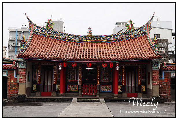 【遊記】宜蘭市。在地人老街美食景點一日遊：昭應宮(安太歲)、中山公園(歡樂宜蘭年)、大貓扁食店(餛飩排骨麵)、宜蘭伴手禮(三源臘味行、老增壽蜜餞)、東門夜市、幾米公園