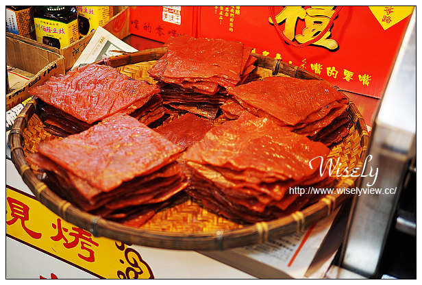 【遊記】宜蘭市。在地人老街美食景點一日遊：昭應宮(安太歲)、中山公園(歡樂宜蘭年)、大貓扁食店(餛飩排骨麵)、宜蘭伴手禮(三源臘味行、老增壽蜜餞)、東門夜市、幾米公園