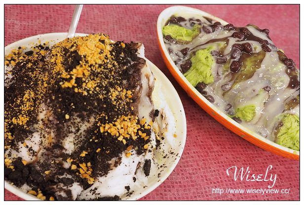 【食記】新北市。永和區：樂華夜市美食掃攤＠王師父金月娘(月餅)、北港肉焿(炸三鮮、魯肉飯)、永美雪花冰(抹茶紅豆、綜合巧克力OREO)、莊家班麻油雞二店(麻油綜合&里肌肉)