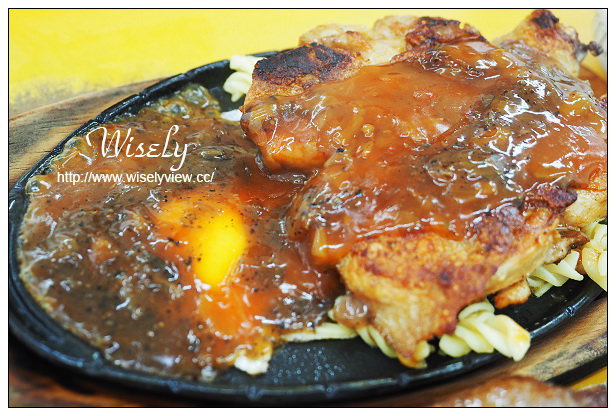 【遊記】台北市。士林區：士林夜市＠大統一牛排、北投蔡元益紅茶，2015士林官邸玫瑰展