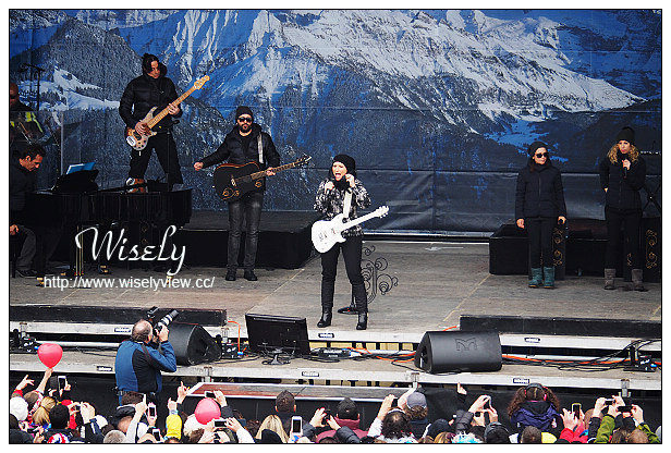 【旅行】歐洲。瑞士：因特拉肯(Interlaken)自由行_Day02＠少女峰鐵道遊、萬年冰宮、史芬克斯觀景台、瑞士蓮巧克力店、SnowpenAir(2015雪山音樂節)、市區河畔色溫隨拍