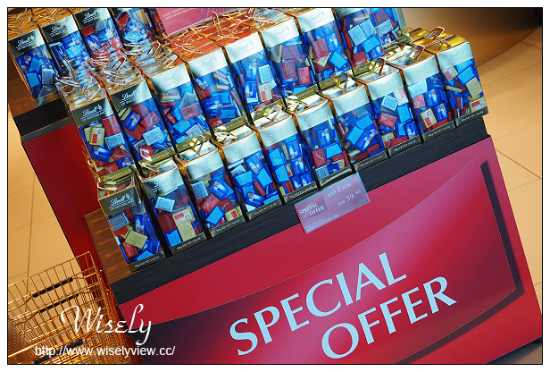 【旅行】歐洲。瑞士：因特拉肯(Interlaken)自由行_Day06＠蘇黎世機場（Zurich Airport）必買必逛必吃分享～Duty Free Store、Confiserie Sprungli史普力巧克力、Lindt瑞士蓮巧克力、The Spirit of Switzerland、Schweizer Heimatwerk