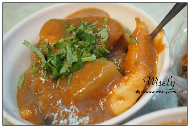 【食記】台北市。中山區：阿俊大腸麵線/甜不辣、阿梅油飯/冬粉＠捷運行天宮站美食