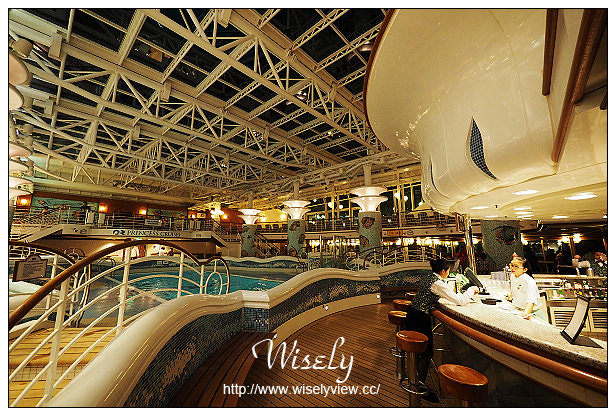 【旅行】日本沖繩。巨匠旅遊 :藍寶石公主遊輪_Day01＠基隆港登船入關、臥房住宿用餐、休閒娛樂設施，史德林牛排館(25美元牛排)
