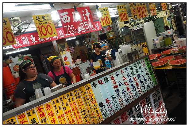 【食記】台北市。中正區：南機場夜市＠青綠洲鮮果汁、貴哥福州麵、古早味烤玉米、好吃炸雞
