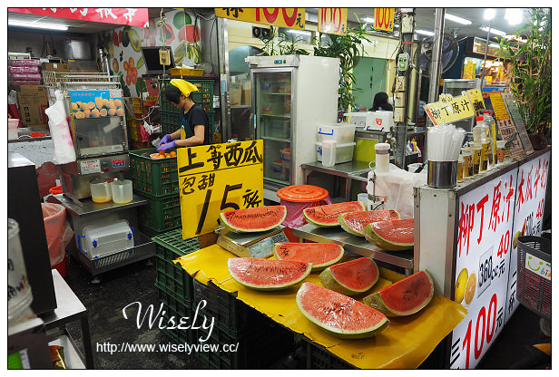 【食記】台北市。中正區：南機場夜市＠青綠洲鮮果汁、貴哥福州麵、古早味烤玉米、好吃炸雞