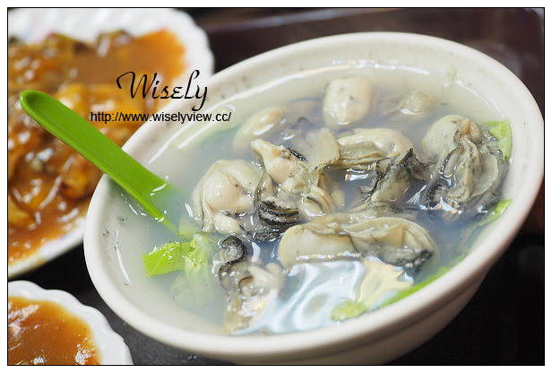 【食記】台北市。大同區：寧夏夜市美食＠劉芋仔(蛋黃芋餅.香酥芋丸)、台北老店(圓環邊蚵仔煎)、鴨頭正二代(蛋包瓜仔肉湯.赤肉咖哩飯)、鮮美現打果汁(芋頭牛奶)～捷運雙連站美食