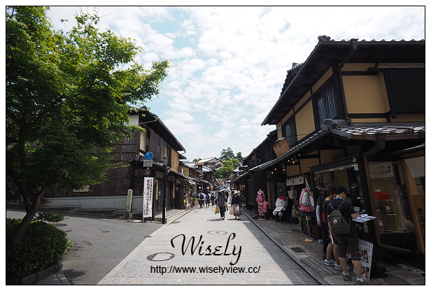 【旅行】日本。京都：どんぐり共和国(橡子共和國)二寧坂店＠吉卜力紀念品商店～近高台寺