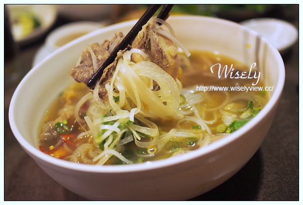 【食記】台北市。大安區:東區美越牛肉粉@清爽河粉平價美味~捷運忠孝復興站美食 【食記】台北市。大安區:東區美越牛肉粉@清爽河粉平價美味~捷運忠孝復興站美食
