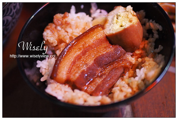 金澤魯肉飯︱宜蘭市鄰近北門小吃︱平價消費搭復古用餐裝潢