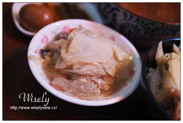 金澤魯肉飯︱宜蘭市鄰近北門小吃︱平價消費搭復古用餐裝潢
