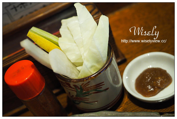 【旅行】日本。沖繩：まんまる商店(沖繩鄉土料理居酒屋)＠泡盛酒、沖繩苦瓜炒豆腐＆滷焢肉