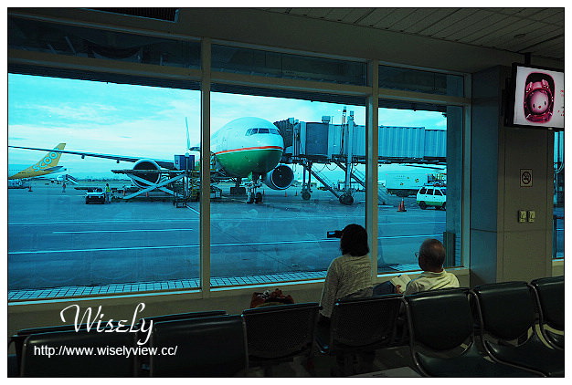 【旅行】2015日本。岡山縣:四天三夜旅遊攝影Day01@桃機搭長榮至岡山機場、利木津巴士至岡山車站、Inn Via/ホテル ヴィアイン岡山、岡山車站&觀光案內所&GENERAL FARM’S、後樂園&岡山城、岡山路面電車、BIC CAMERA(吹風機)、倉敷美觀地區散策,岡山AEON MALL隨拍~(必逛景點與購物一日遊行程) 【旅行】2015日本。岡山縣:四天三夜旅遊攝影Day01@桃機搭長榮至岡山機場、利木津巴士至岡山車站、Inn Via/ホテル ヴィアイン岡山、岡山車站&觀光案內所&GENERAL FARM’S、後樂園&岡山城、岡山路面電車、BIC CAMERA(吹風機)、倉敷美觀地區散策,岡山AEON MALL隨拍~(必逛景點與購物一日遊行程)
