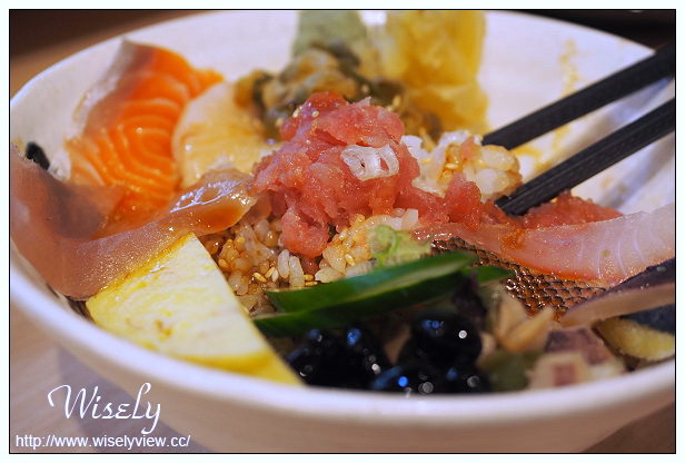 【食記】台北信義。捷運市政府站：ATT4Fun 5F＠WO Sushi-沃壽司～立食壽司料理吧