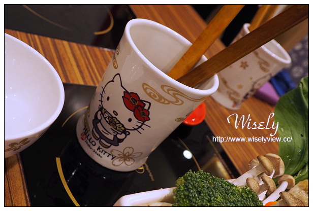 【食記】台北市。大安區：東區216巷＠Hello Kitty Shabu-Shabu～捷運忠孝敦化站美食