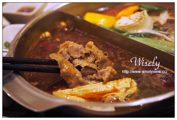 【食記】台北市。大安區：東區216巷＠Hello Kitty Shabu-Shabu～捷運忠孝敦化站美食