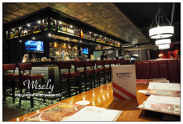 TGI FRIDAYS 星期五美式餐廳2015︱Burger Day漢堡日1+1加碼慶︱捷運西門站