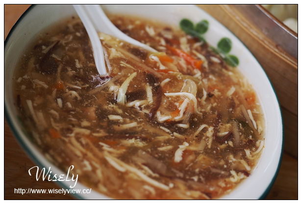 【食記】宜蘭縣。羅東鎮：羅東夜市美食＠林記鮮肉小湯包(民生市場)、玉圓堂(黑糖粉圓鮮奶)