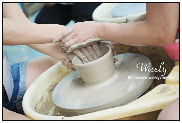 【遊記】新北市。OTOP鶯歌石碇一日遊：鶯歌老街&新旺集瓷手拉坯、茶鄉桂花農園風味料理、石碇許家麵線體驗與流水涼麵～指定日期優惠價NT899起