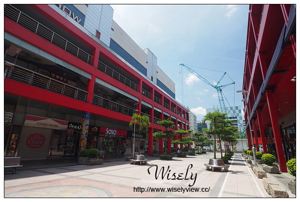 【食記】台北信義。捷運市政府站：信義威秀 LA CAFÉ＠美式酒吧餐廳，消磨時間的好地方