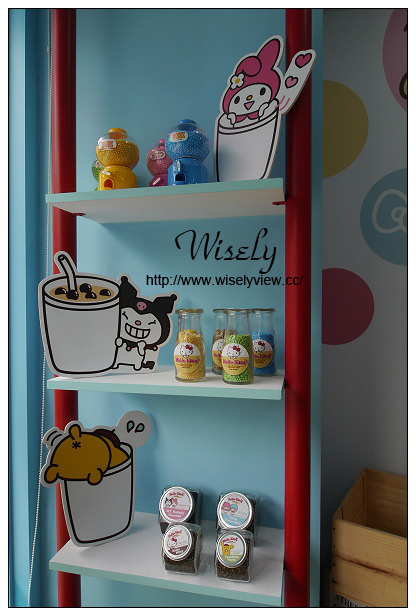 【食記】台北市。大安區：Hello Kitty Bubble＠三麗鷗茶飲專賣店，鄰近仁愛醫院～捷運忠孝復興站美食