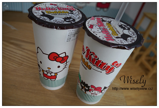 【食記】台北市。大安區：Hello Kitty Bubble＠三麗鷗茶飲專賣店，鄰近仁愛醫院～捷運忠孝復興站美食