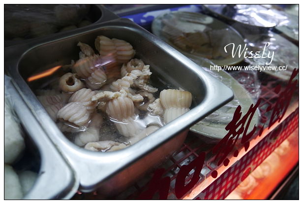 【食記】新北市。永和區：樂華夜市＠侯記米粉湯，平價多樣化黑白切小吃～捷運頂溪站美食