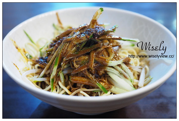 【食記】台北市。中正區：財神麵食府＠國語日報前，涼麵炸排骨雙絕～捷運古亭站美食