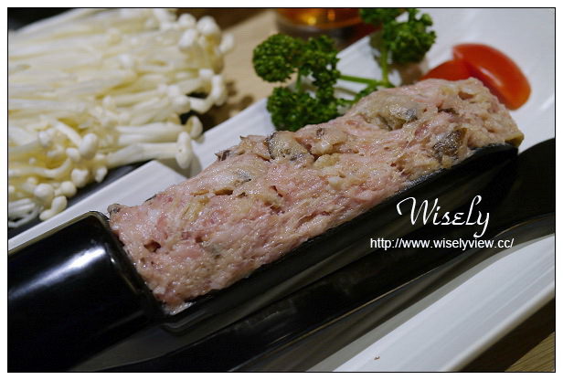 【食記】台北市。士林區：士林夜市＠草原風蒙古火鍋(二館)～單點湯頭香，捷運劍潭站美食