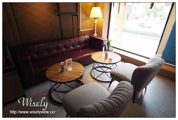 【食記】台北市。大安區：東區商圈@ChirleBrown查理布朗製菓(復興店)／C.C.KISS咖啡午茶，特色雪糕餐與下午茶～捷運忠孝復興站美食