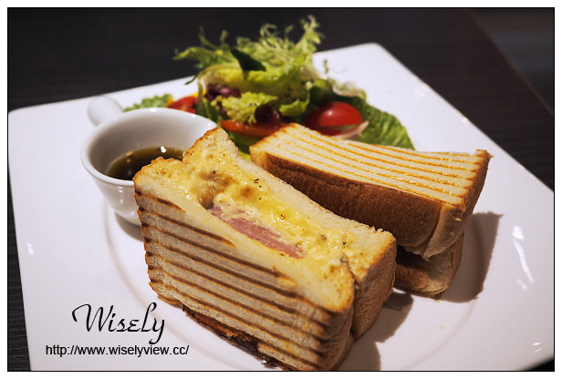 【食記】台北市。大安區：東區商圈@ChirleBrown查理布朗製菓(復興店)／C.C.KISS咖啡午茶，特色雪糕餐與下午茶～捷運忠孝復興站美食