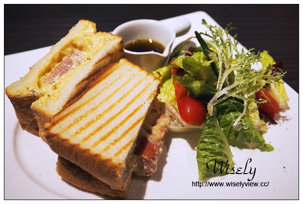 【食記】台北市。大安區：東區商圈@ChirleBrown查理布朗製菓(復興店)／C.C.KISS咖啡午茶，特色雪糕餐與下午茶～捷運忠孝復興站美食