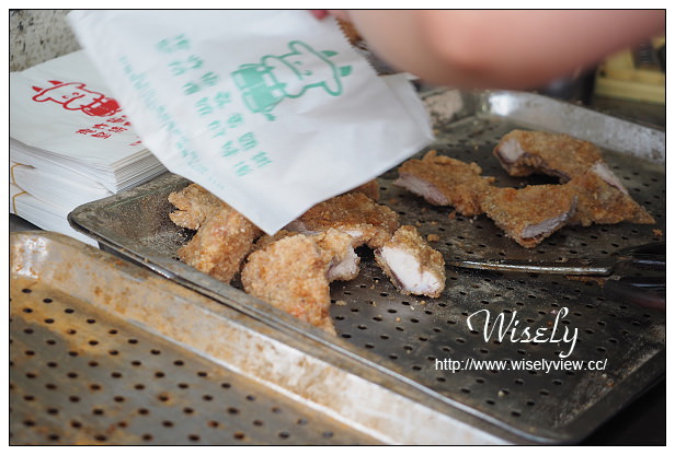 【食記】新北市。三重區：三重牛乳大王＠必吃雞排與木瓜牛乳，鮮奶冬瓜也不賴～捷運台北橋站美食