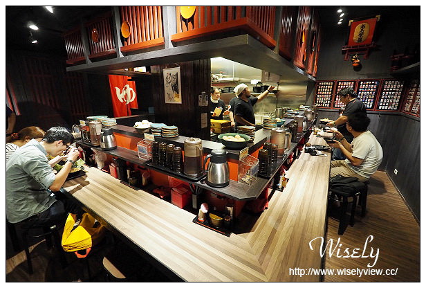 【食記】台北市。大安區：台大公館商圈＠鷹流東京豚骨拉麵(鷹流らーめん-極匠GOKUJOH)～捷運公館站美食