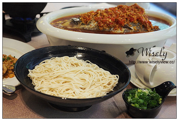 【食記】台北市。北投區：大地酒店(奇岩1號)＠大推剁椒魚頭&老皮嫩肉～捷運北投站美食