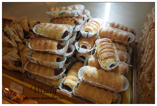 【食記】新竹縣。竹北市：均鎂囍餅蛋糕麵包＠戚風蛋糕、起司條與千層派外，三明治也美味