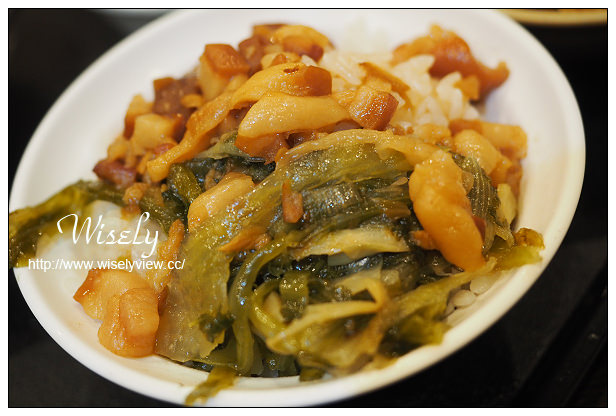 新北三重區。蓮霧滷肉飯︱在地美味魯肉飯名店之一，捷運菜寮站美食